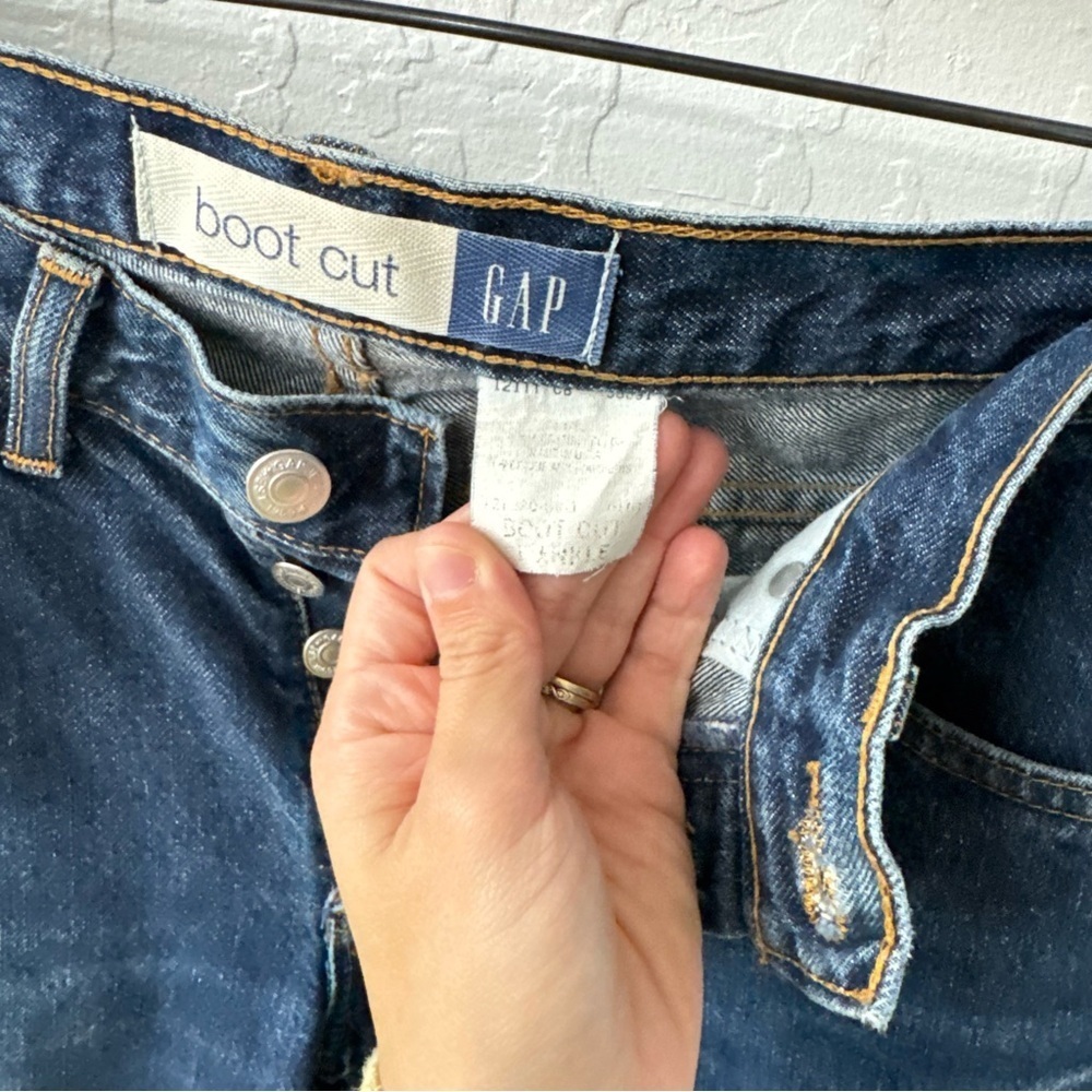 GAP Bootcut Button Fly Medium Wash 28 inch waist - Picture 3 of 8